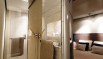New Sanlorenzo SL94 Owners bathroom